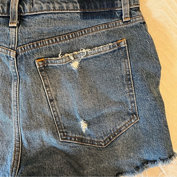 Abercrombie High Rise Mom Short - Picture 6 of 7